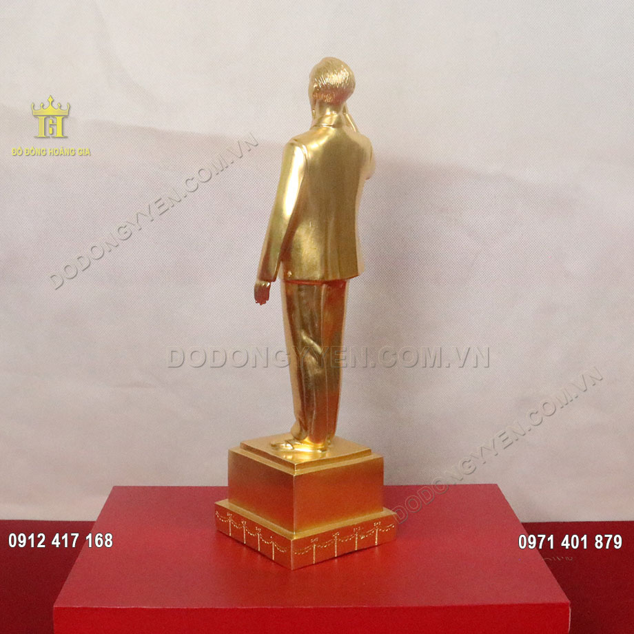 Vật phẩm c&ograve;n được người d&acirc;n Việt đặt tr&ecirc;n b&agrave;n thờ gia ti&ecirc;n thể hiện l&ograve;ng biết ơn, sự tưởng nhớ tới vị cha gi&agrave; của d&acirc;n tộc
